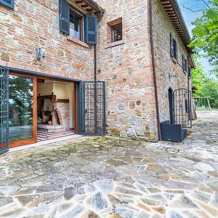Quercia Close By To - Happy * Montepulciano Stazione